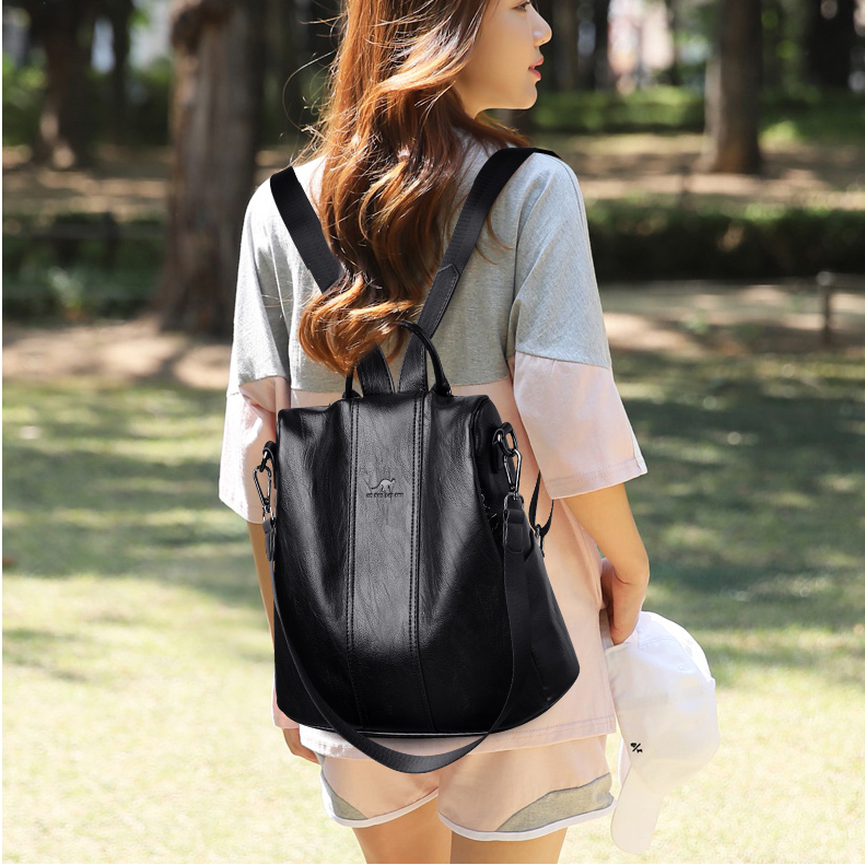 Mochila Feminina Anti Furto de Couro Carolina™