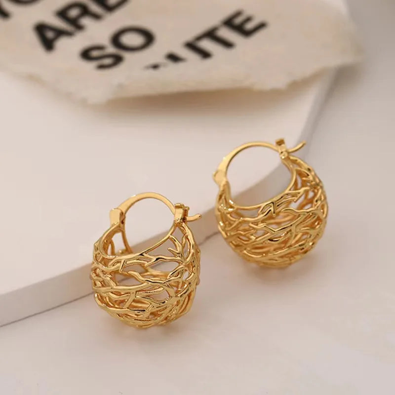 Brincos Ocos de Argola Tendência de Moda